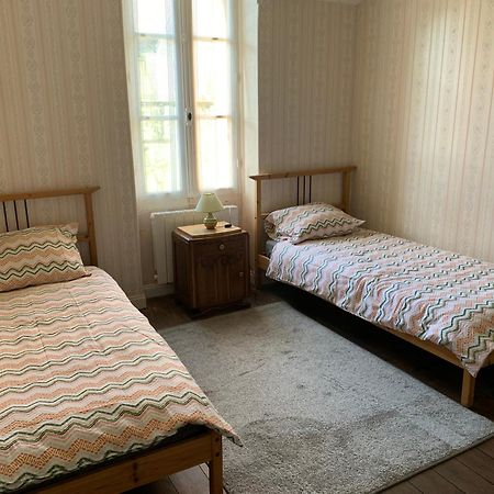 Maison Lushbrooks Moutier-Malcard Bagian luar foto