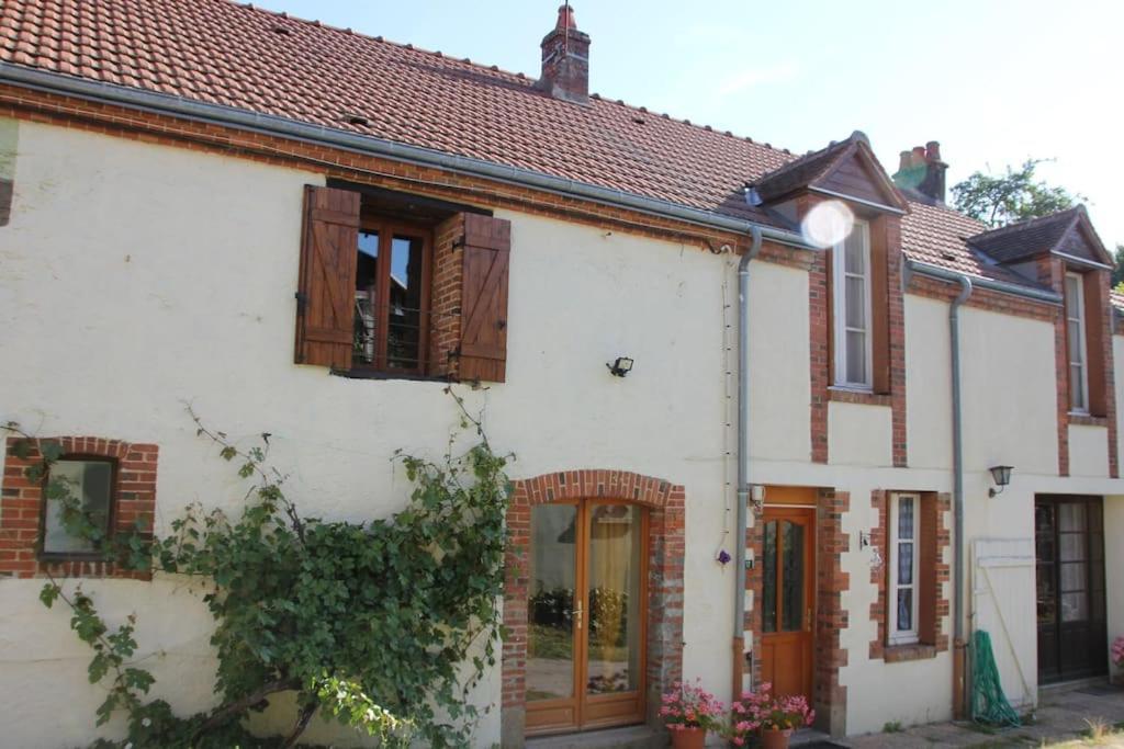 Maison Lushbrooks Moutier-Malcard Bagian luar foto