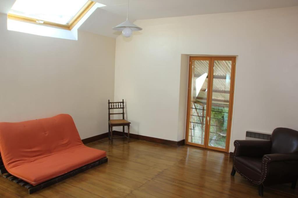 Maison Lushbrooks Moutier-Malcard Bagian luar foto