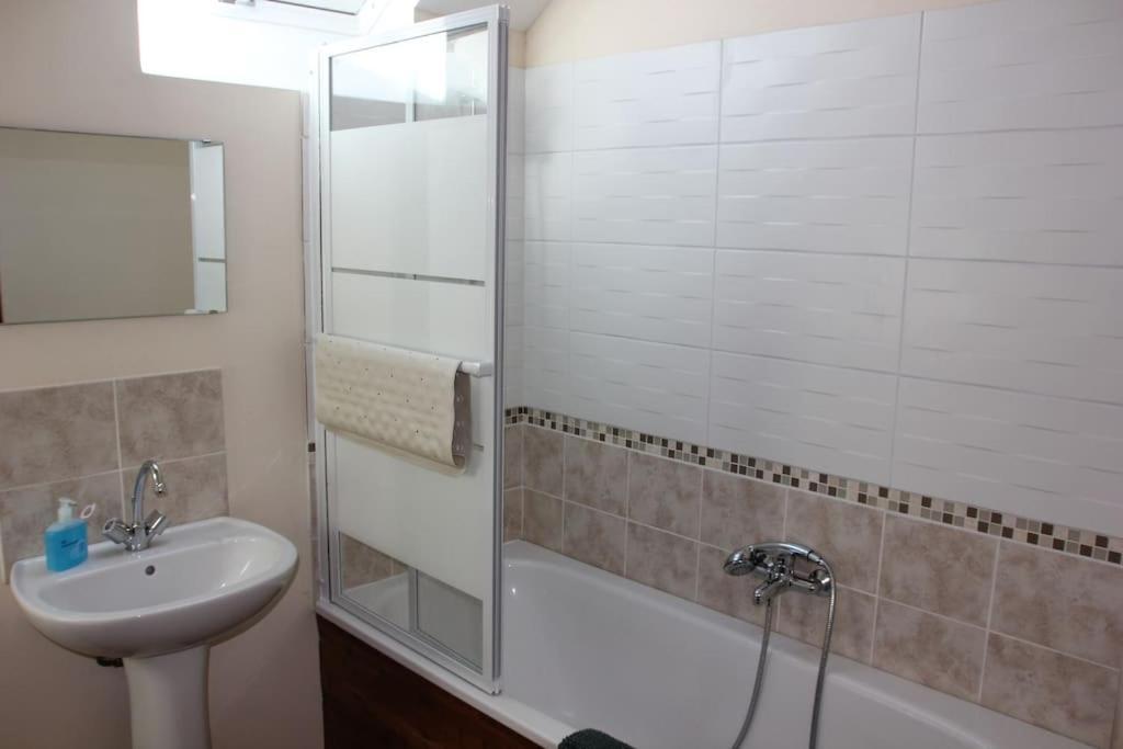 Maison Lushbrooks Moutier-Malcard Bagian luar foto