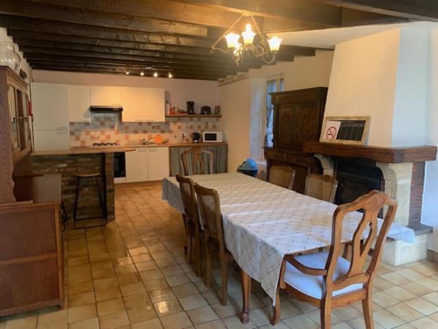 Maison Lushbrooks Moutier-Malcard Bagian luar foto